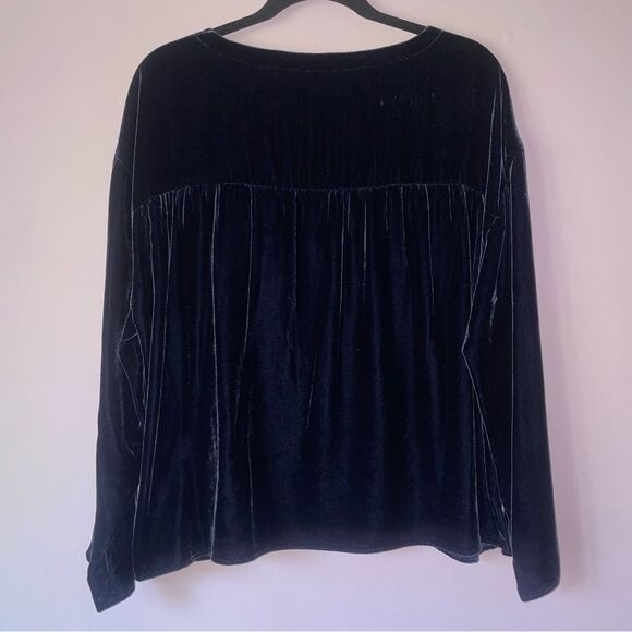 Eileen Fisher Size M Navy Blue Velvet Top Silk Long Sleeve Whimsical Minimalist - Picture 7 of 9